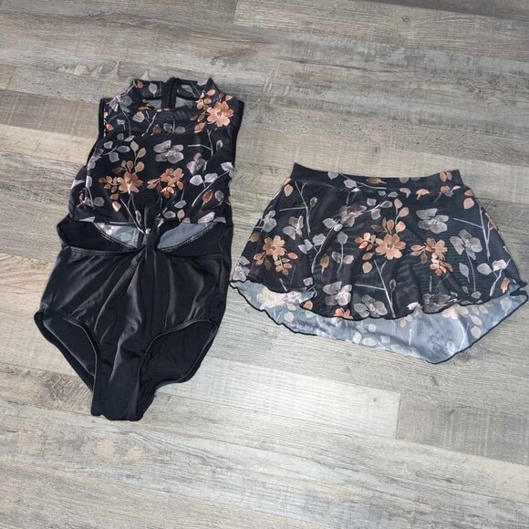 DanzNMotion * Gold Blossom Leotard * Child 12-14 - Picture 9 of 10